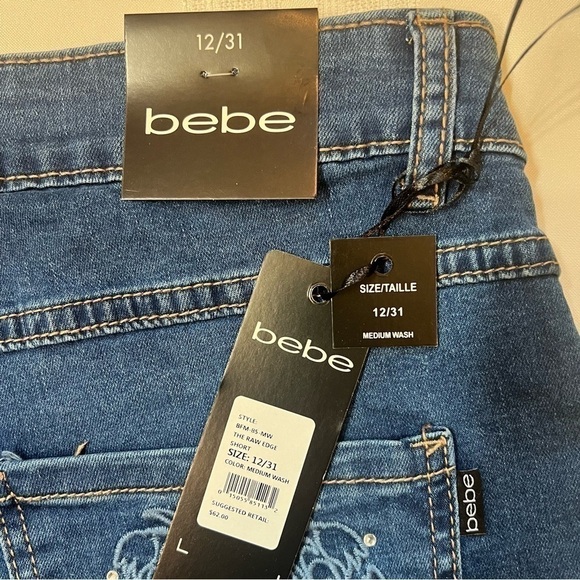 bebe Raw Edge‎ Short NWT SZ 12 31 Embellished Medium Wash - Picture 4 of 13